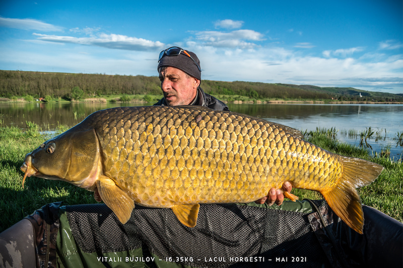 Vitalii Bujilov - 16,35kg.jpg